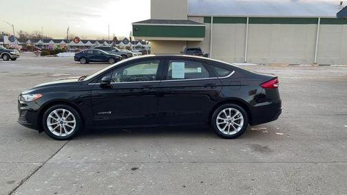 2019 Ford Fusion Hybrid SE