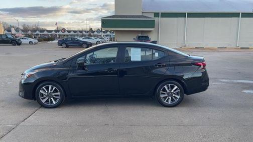 2023 Nissan Versa 1.6 SV