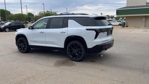 Polar White 2026 Chevrolet Traverse RS