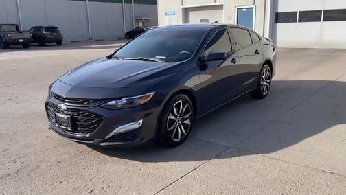 Night 2025 Chevrolet Malibu RS
