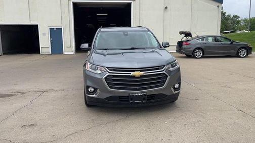 Satin Steel Metallic 2020 Chevrolet Traverse LT Leather