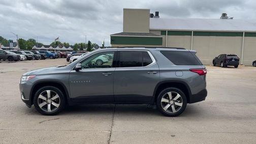 Satin Steel Metallic 2020 Chevrolet Traverse LT Leather