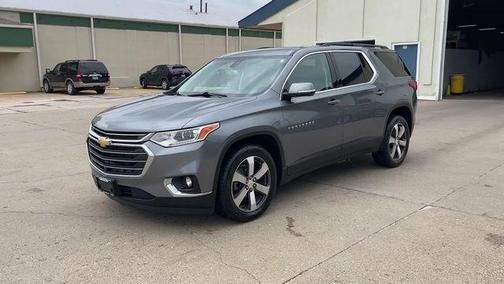 Satin Steel Metallic 2020 Chevrolet Traverse LT Leather