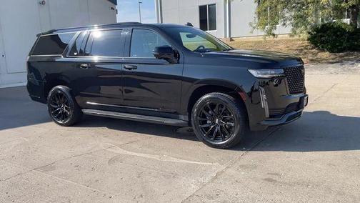 2022 Cadillac Escalade ESV Premium Luxury