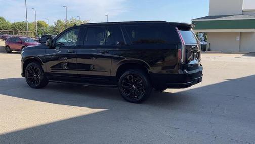 2022 Cadillac Escalade ESV Premium Luxury