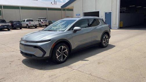 Sterling Gray Metallic 2026 Chevrolet Equinox EV LT 2
