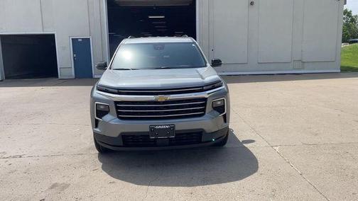 Sterling Gray Metallic 2026 Chevrolet Traverse LT