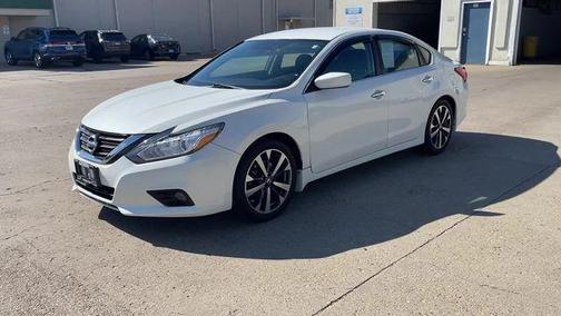 2016 Nissan Altima 2.5 SR