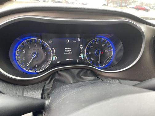 2017 Chrysler Pacifica Touring-L Plus