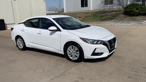 Cloud White 2022 Nissan Sentra S