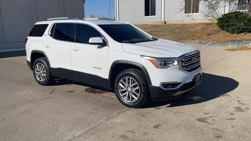2017 GMC Acadia SLE-2