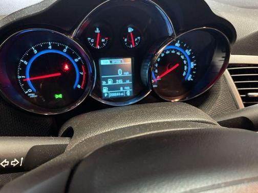 Summit White 2016 Chevrolet Cruze Limited LTZ