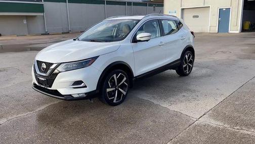 2022 Nissan Rogue Sport SL