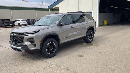 Sandstone Gray 2026 Chevrolet Traverse Z71