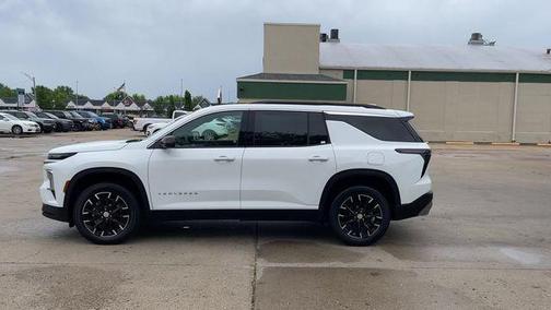 Summit White 2025 Chevrolet Traverse LT