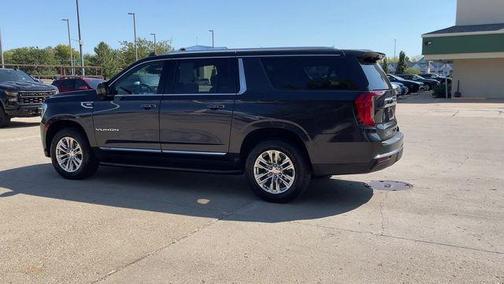 2023 GMC Yukon XL SLT