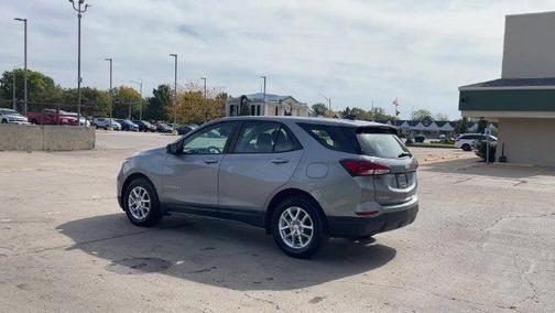 Sterling Gray Metallic 2023 Chevrolet Equinox LS