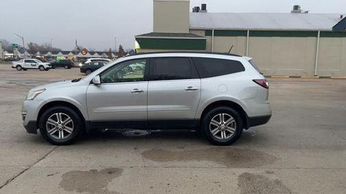 2017 Chevrolet Traverse 2LT