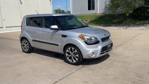 Bright Silver Metallic 2012 Kia Soul !