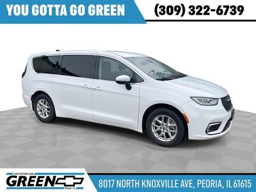 2023 Chrysler Pacifica Touring-L