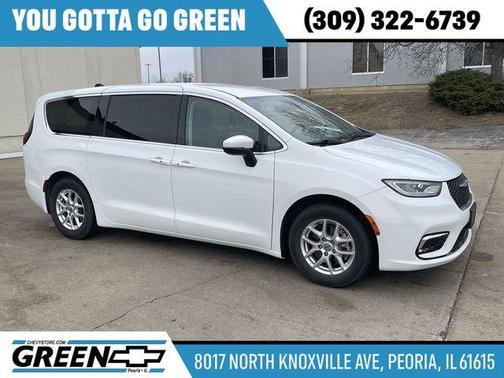 2023 Chrysler Pacifica Touring-L