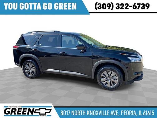 Black 2024 Nissan Pathfinder SV