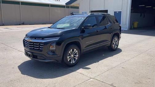 Mosaic Black Metallic 2025 Chevrolet Equinox LT