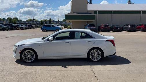 2022 Cadillac CT4 Premium Luxury