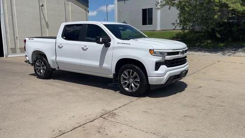Summit White 2022 Chevrolet Silverado 1500 RST