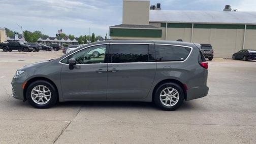 Ceramic Gray Clearcoat 2023 Chrysler Pacifica Touring-L