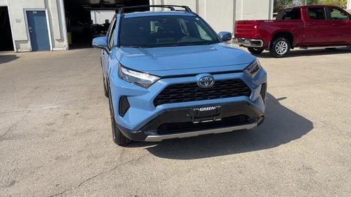2024 Toyota RAV4 Hybrid SE
