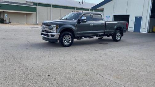 Magnetic 2019 Ford F-350 Lariat Super Duty