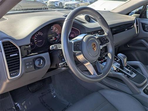 2022 Porsche Cayenne E-Hybrid S