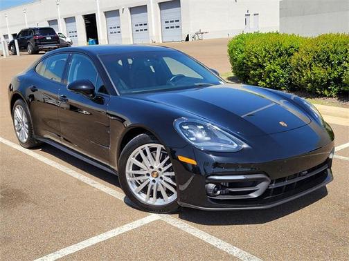 2022 Porsche Panamera Base