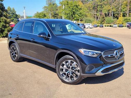 2025 Mercedes-Benz GLC 350e Base
