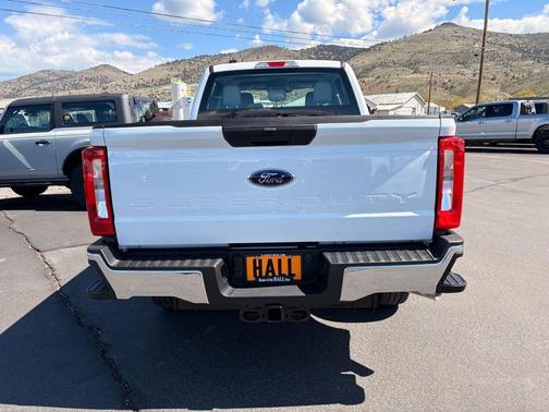 Oxford White 2026 Ford F-250 XL