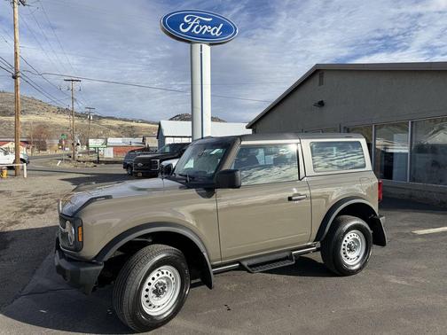Marsh Gray 2025 Ford Bronco Base