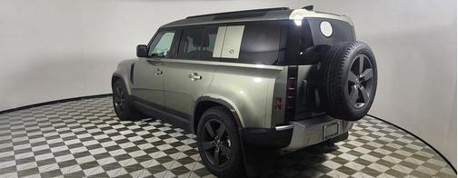 2024 Land Rover Defender 110 P300