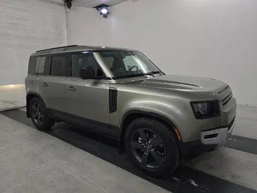 2024 Land Rover Defender 110 P300