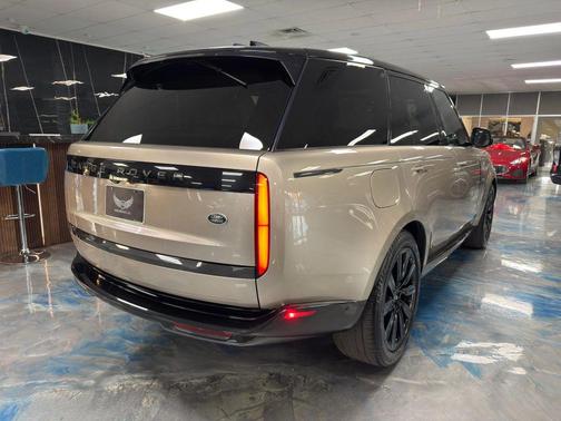 2023 Land Rover Range Rover P400 SE