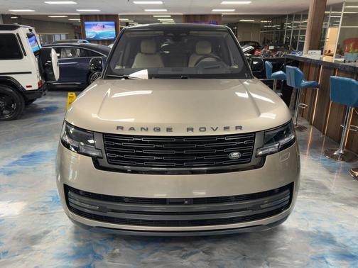 2023 Land Rover Range Rover P400 SE