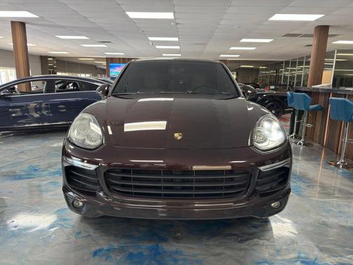 2016 Porsche Cayenne Cayenne