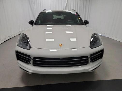 2022 Porsche Cayenne Cayenne E-Hybrid Platinum Edition