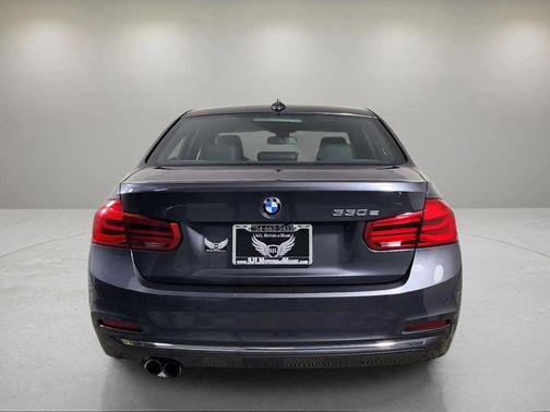 2016 BMW 330e 330e iPerformance