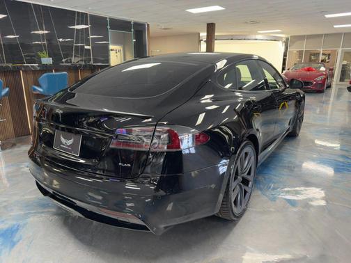 2021 Tesla Model S Plaid