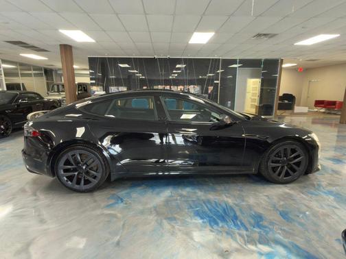 2021 Tesla Model S Plaid