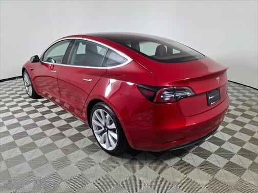 2018 Tesla Model 3 Long Range