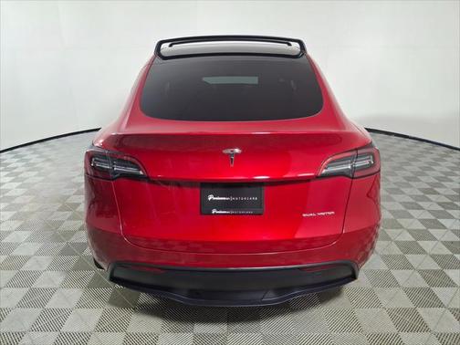 2021 Tesla Model Y Long Range Dual Motor All-Wheel Drive