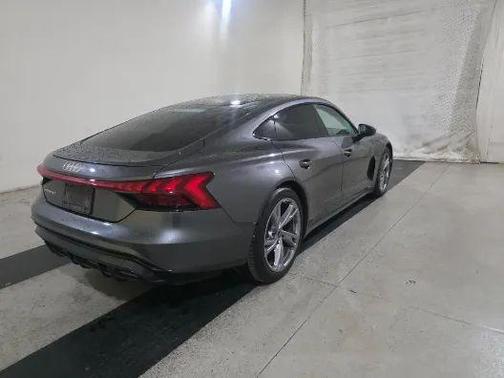 2022 Audi e-tron GT Premium Plus