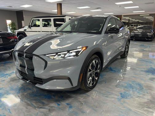 2025 Ford Mustang Mach-E Select